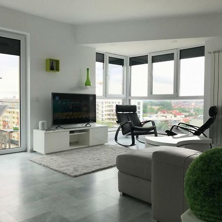 Luxury Westpark 2 Residence With Lake View 布加勒斯特 外观 照片
