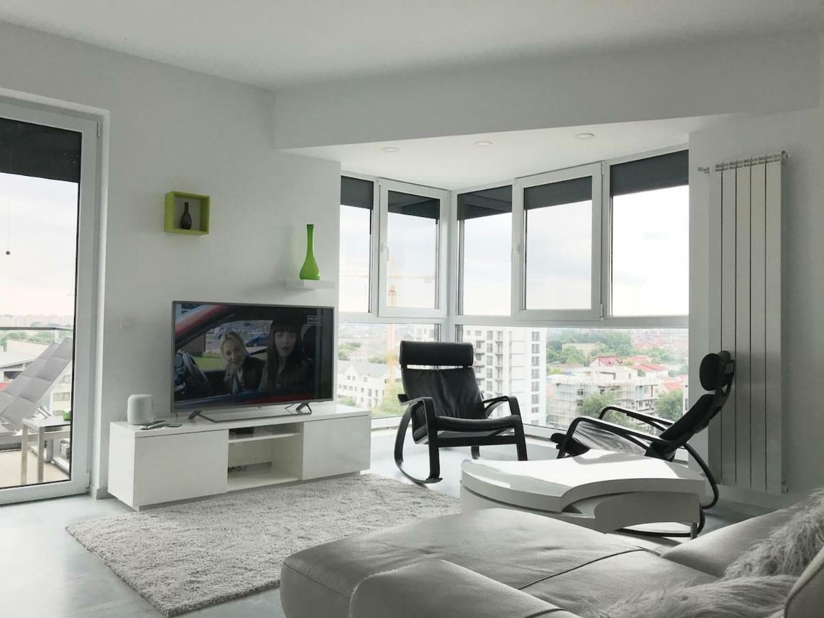 Luxury Westpark 2 Residence With Lake View 布加勒斯特 外观 照片